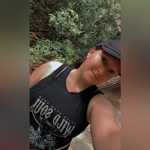 Meet your Posher, Kaylyn - Picture 7 of 16